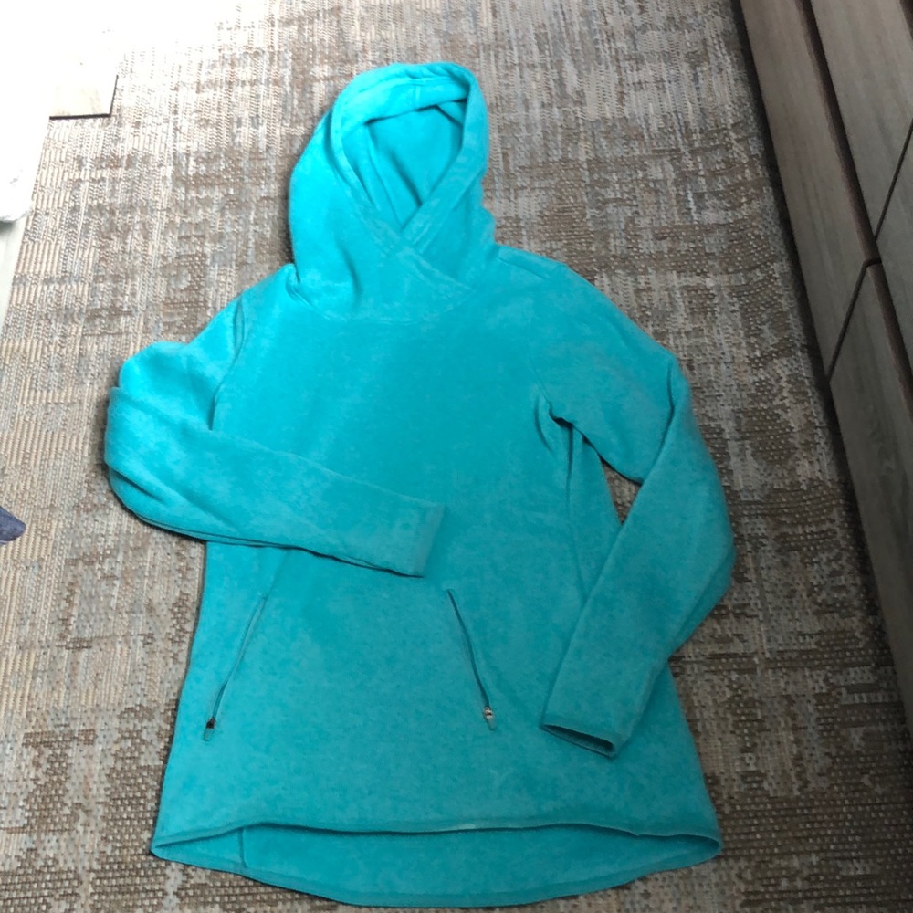 Old Navy fleece lined pullover hoodie